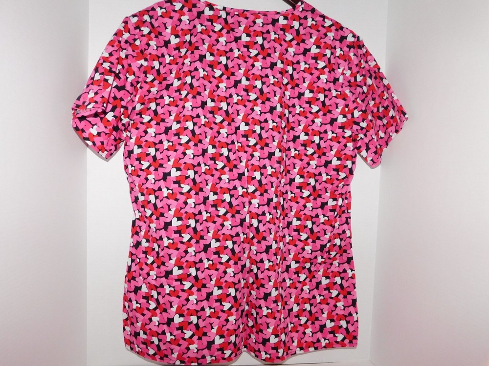 Valentine Theme Scrub Top-Pink Hearts size Medium