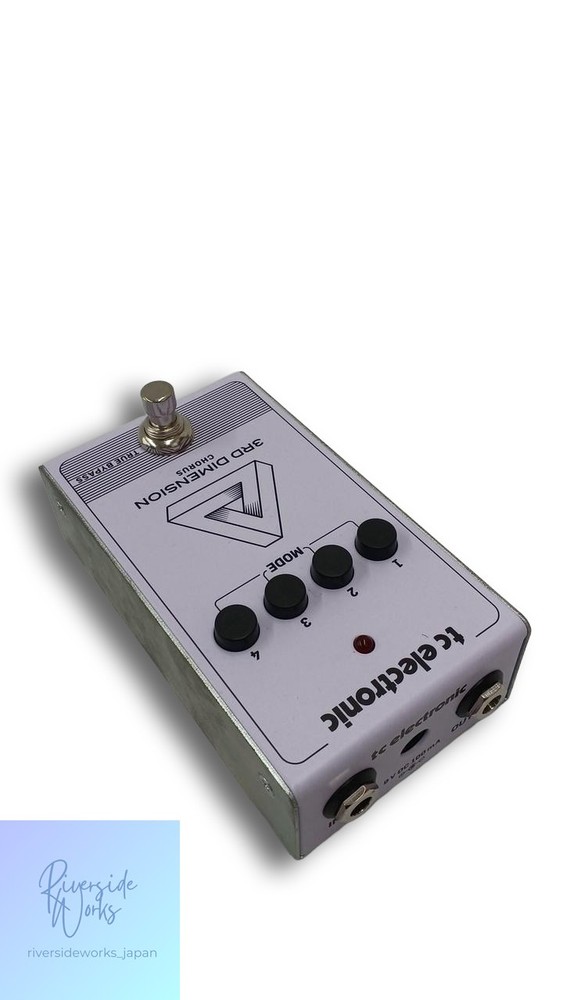 TC ELECTRONIC 3RD DIMENSION Chorus Pedal