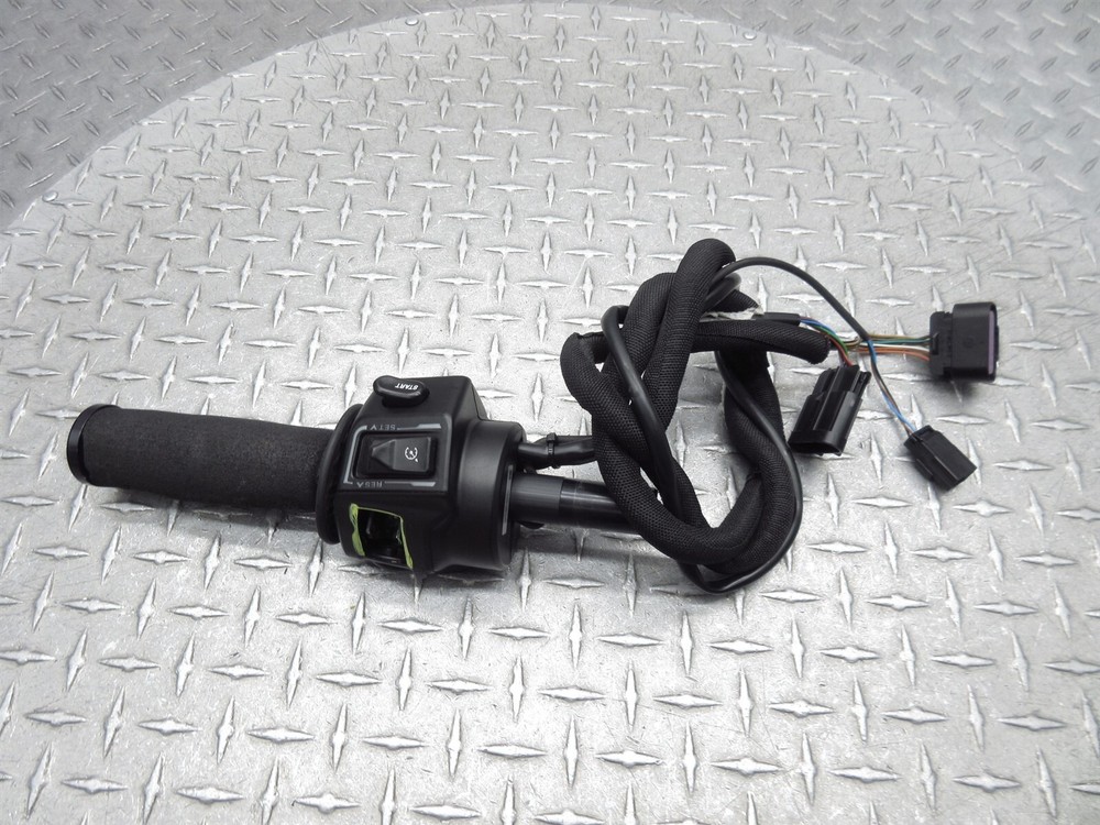 2021 21-22 Can-Am Spyder RT Right Switch Throttle Control Handle Grip READ NOTES