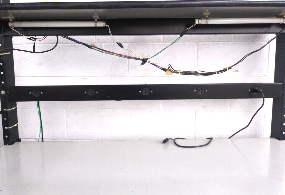 BLACK METAL WORK BENCH 2 X 32 W