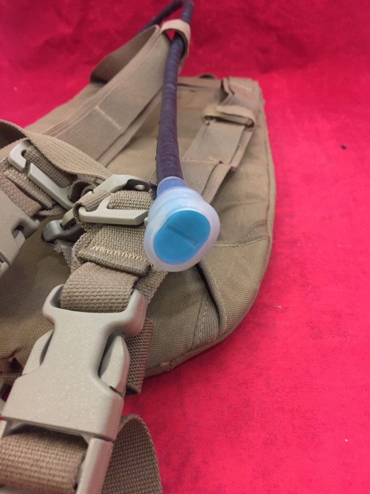 HYDRATION SOURCE Coyote Brown Hydration System 3L 100 Oz. Type 1