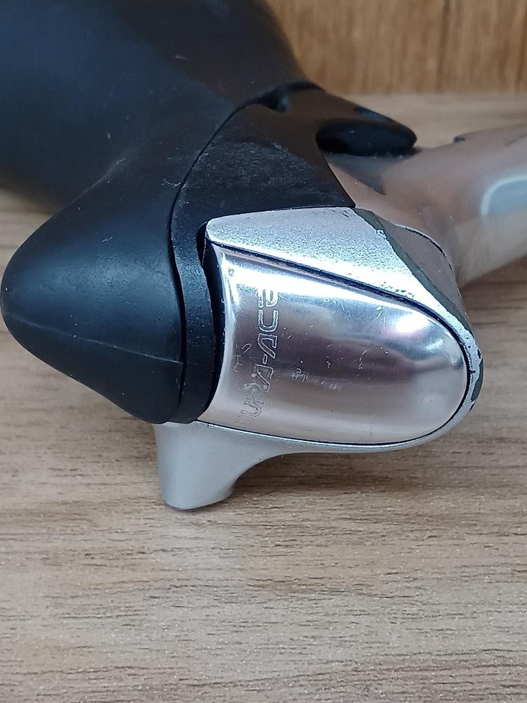 ST-7700 STI Leers