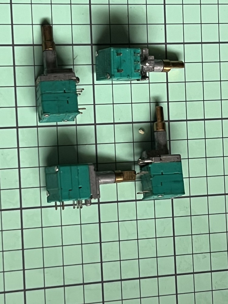 variable resistor 10K W/switch (4pcs)ALPS