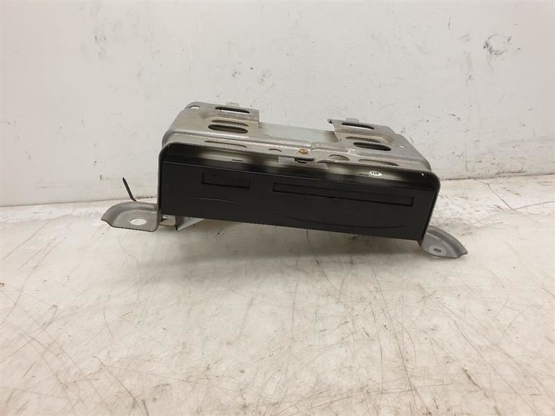 05-07 TOYOTA AVALON GPS / NAVIGATION DVD PLAYER CONSOLE