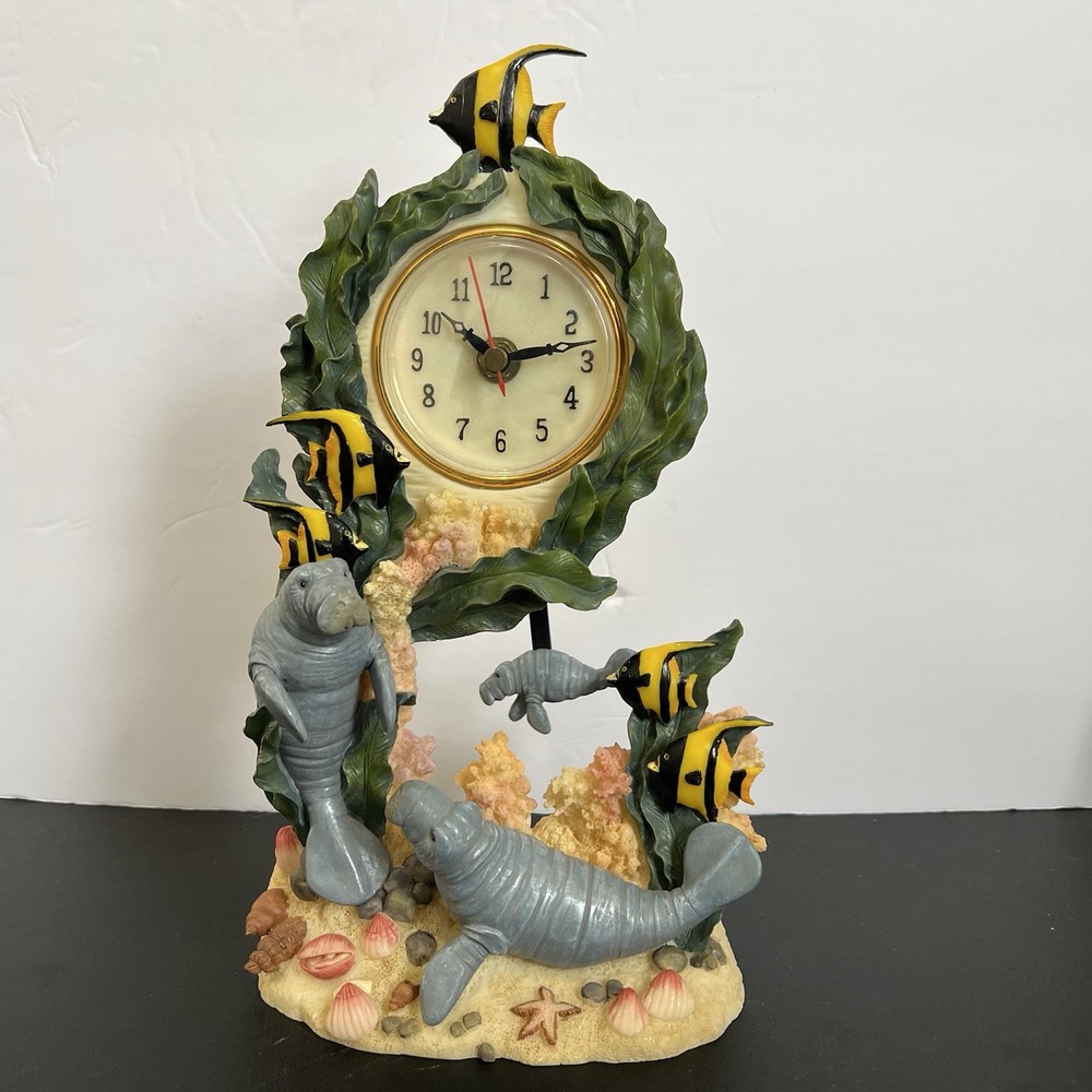 Manatee Sea life clock WORKS