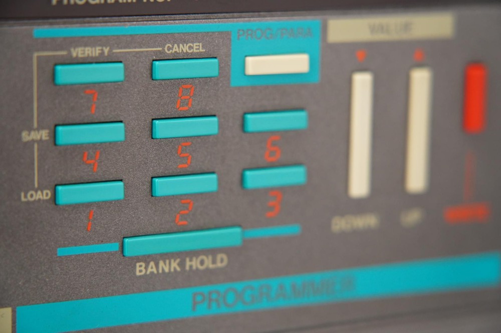 Korg Poly-800 Polyphonic Synthesizer w/ Filter Mods & Original Box #56009