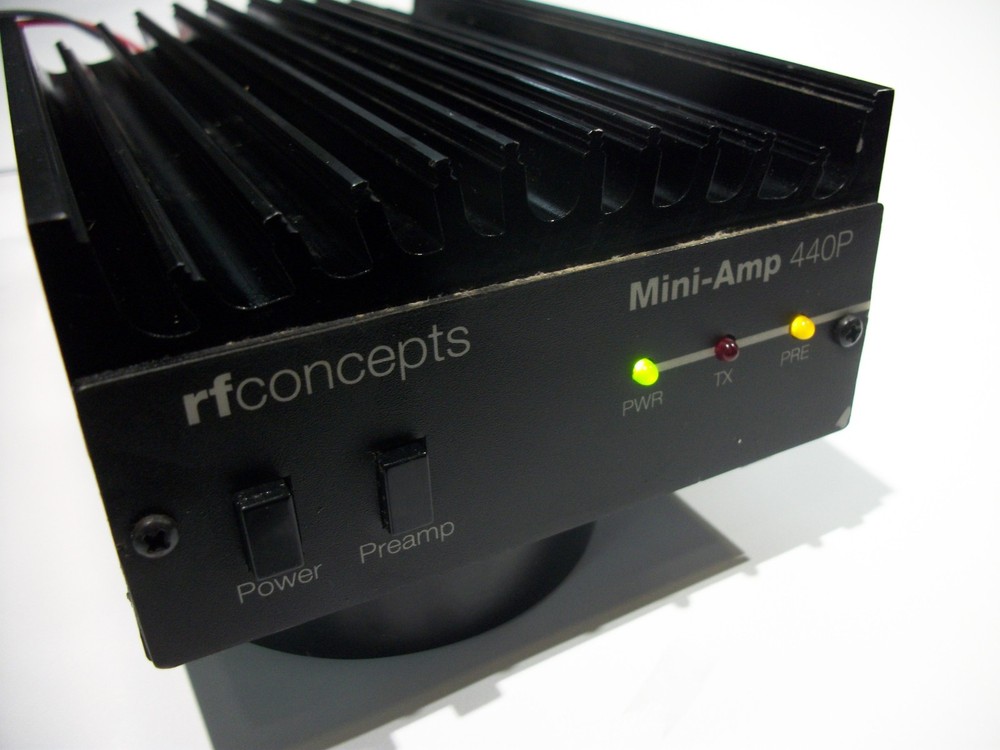 RF CONCEPTS UHF AMPLIFIER MINI AMP. 440P