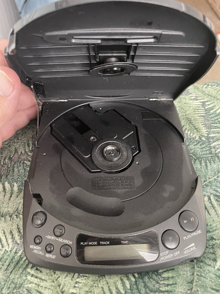 Panasonic SL-S330 Portable CD Player XBS MASH Black Tested