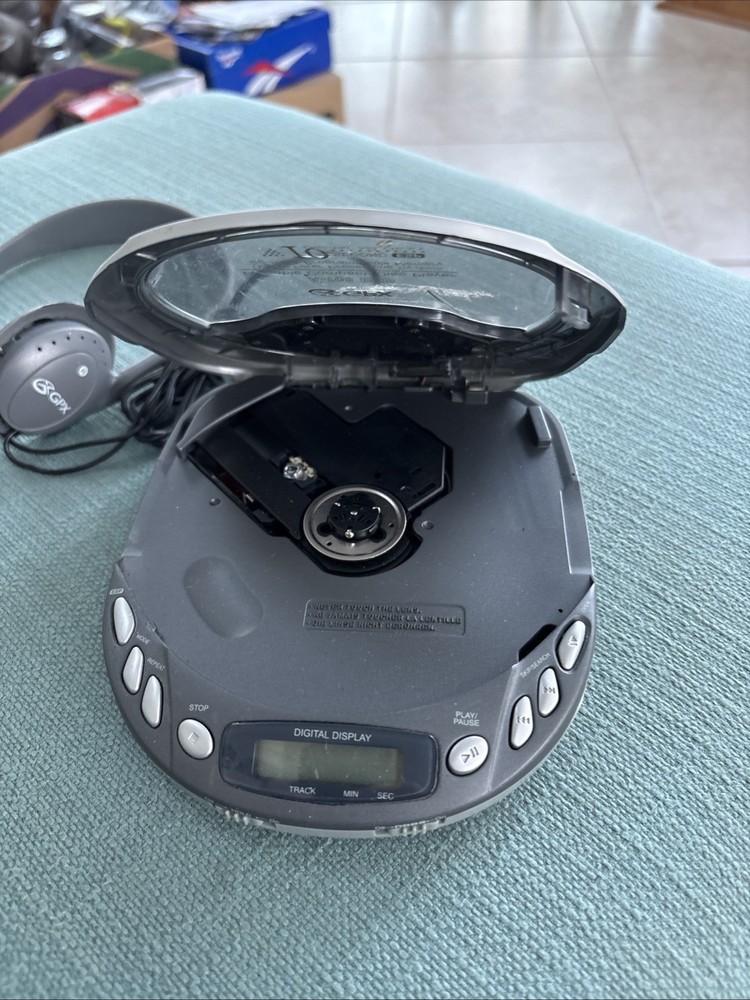 GPX Compact Disk Player