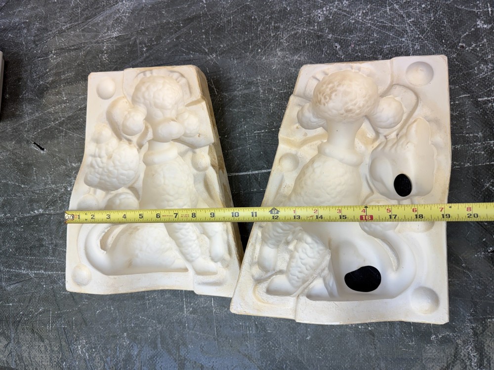 VINTAGE ATLANTIC CERAMIC MOLD #A-211 PERRIE POODLE