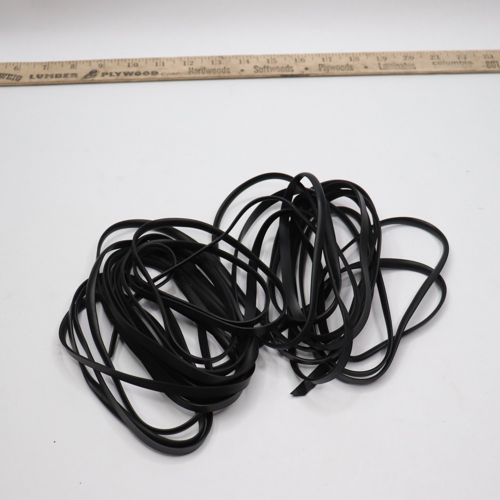 Adfors Flat Screen Spline Black 30-ft