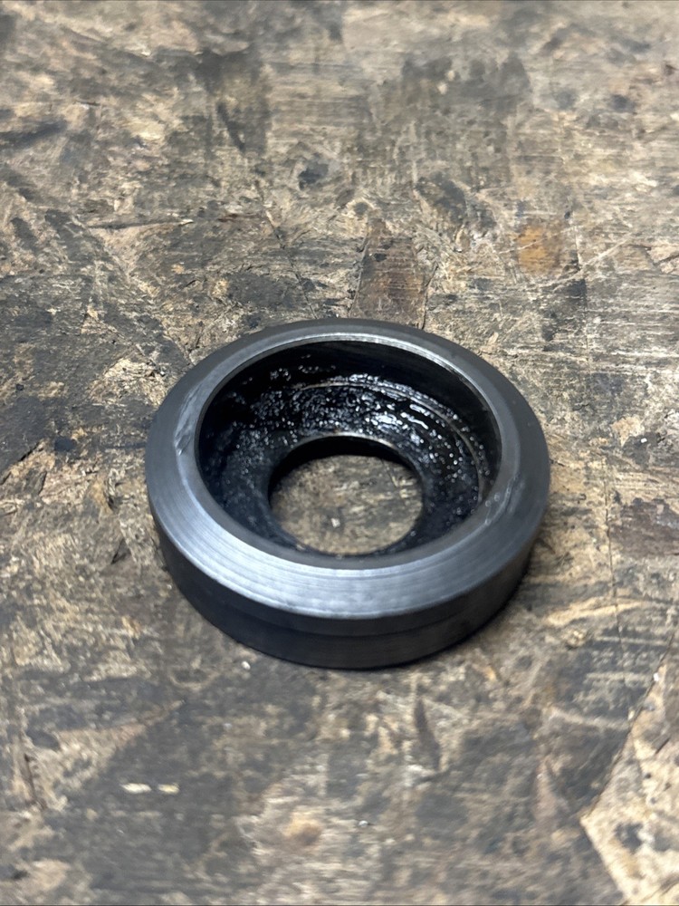 Walker Turner 15” / 900 / Drill Press Bearing Retainer / Cup