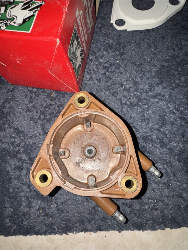 VOLVO 340-360, RENAULT 9 Distributor Cap New