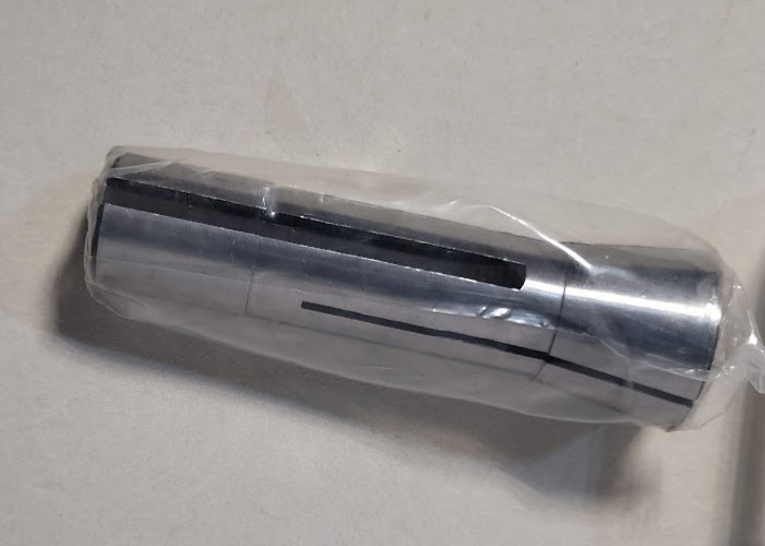11/32" Round Collet R8