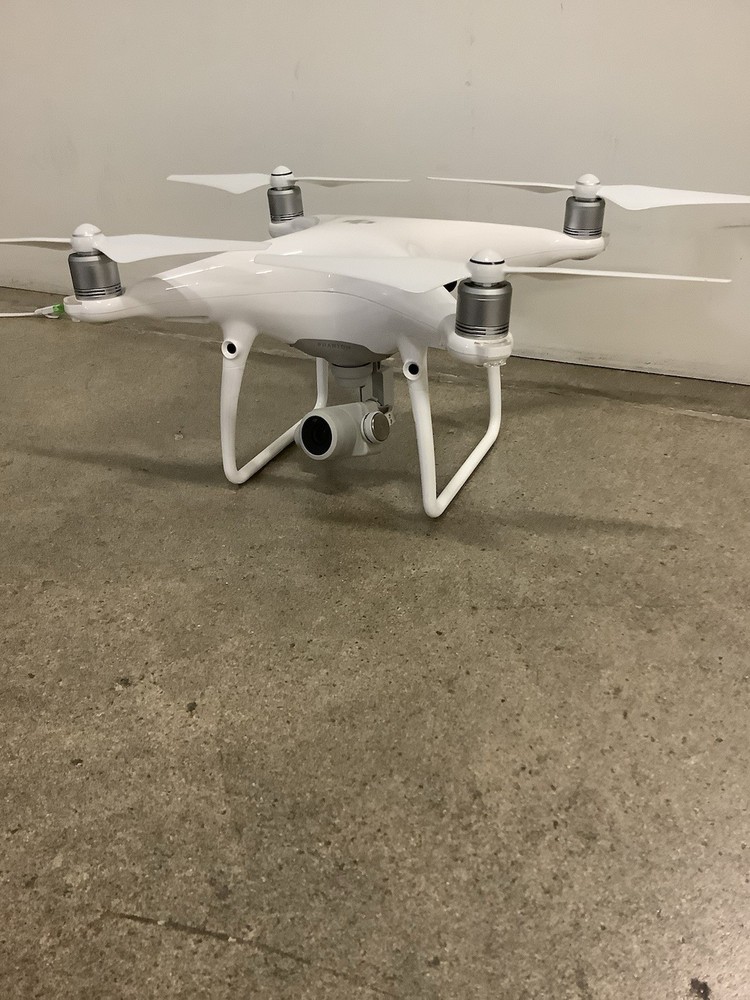 Phantom 4 Pro (WM331A) Fly More Combo With Controller