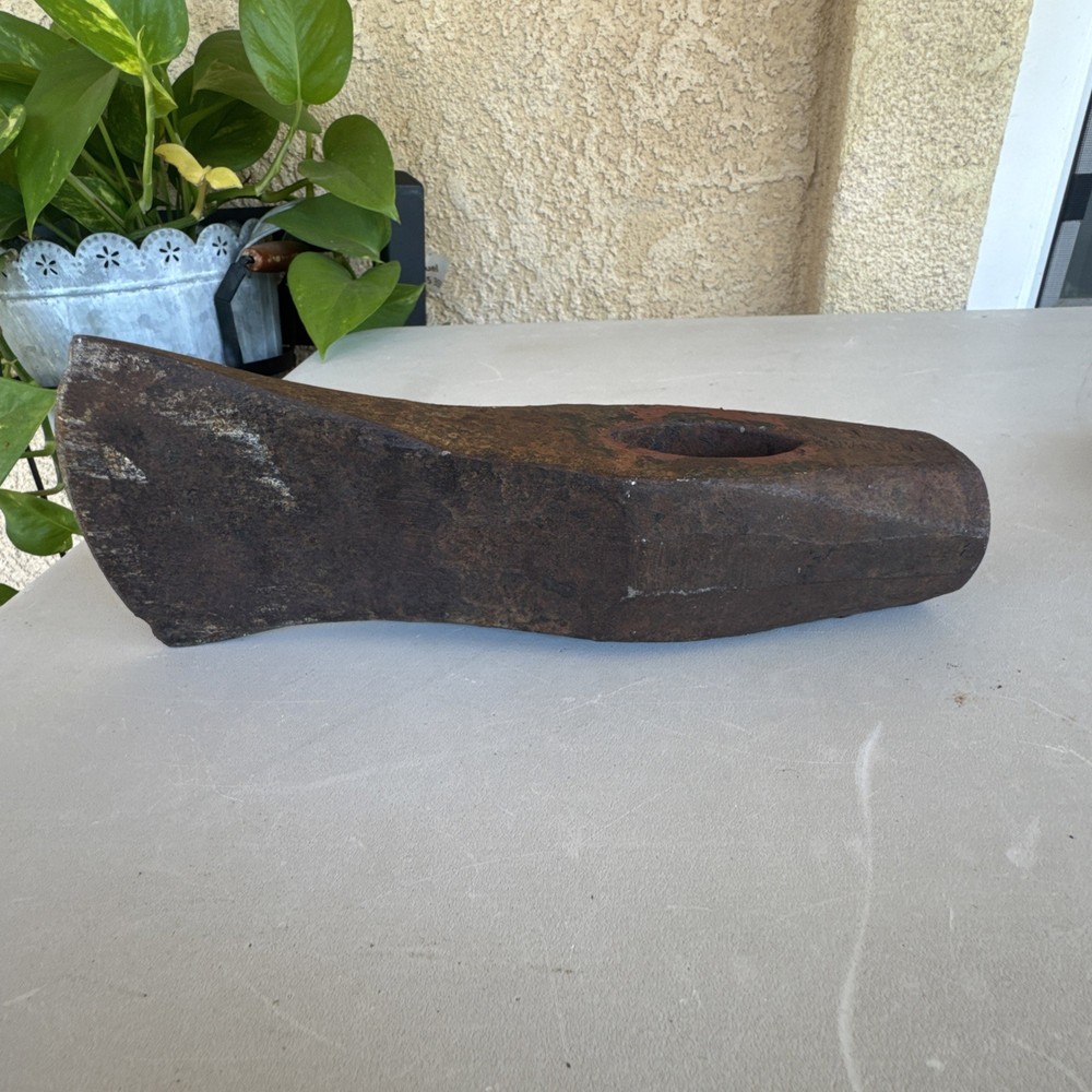 Vintage Axe Hubbard #6