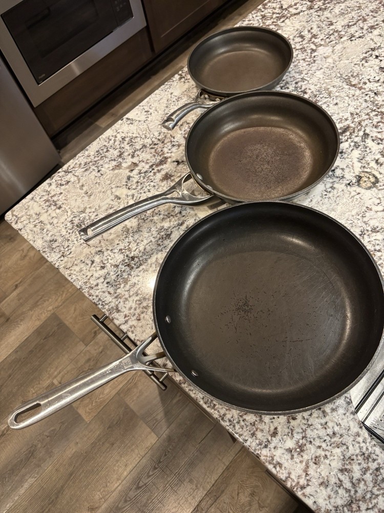 calphalon 3-pan cookware set