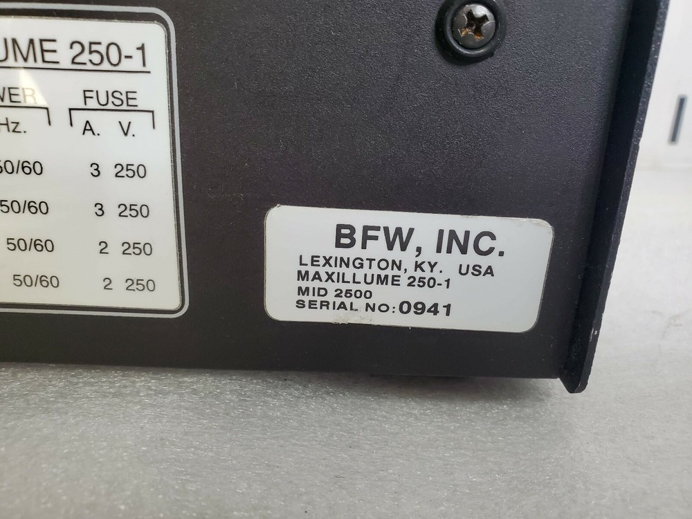 BFW maxillume 250-1 Fiber Optic Light Source