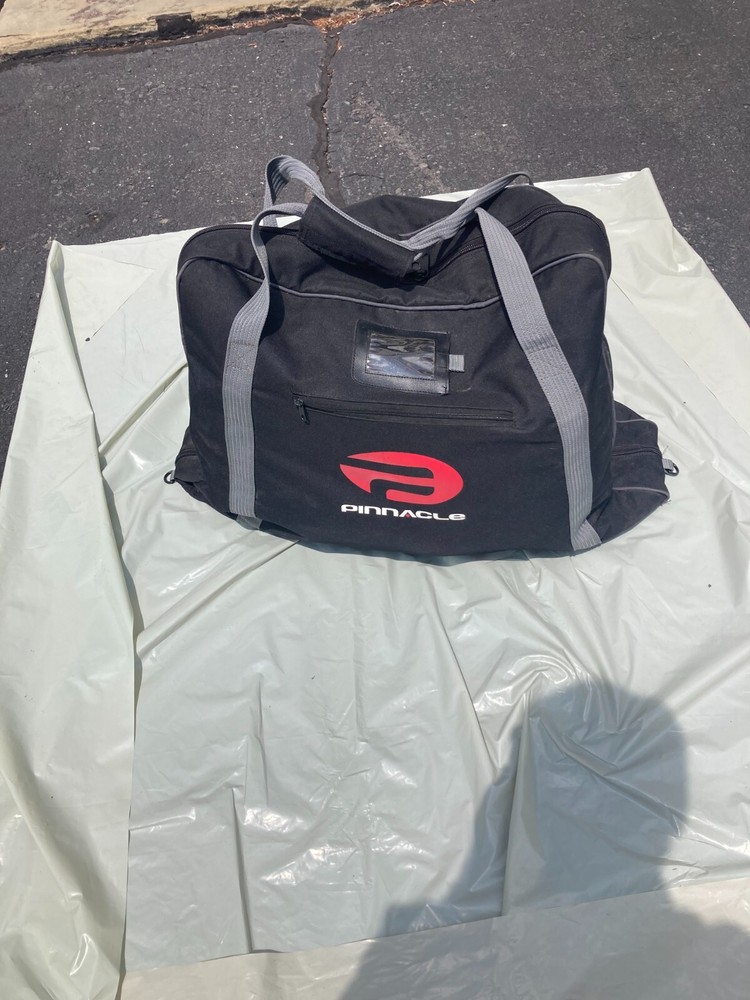 PINNACLE EVOLUTION DRY SUIT WITH TECHNISUH FLIPPERS AND BAG AND GLOVES