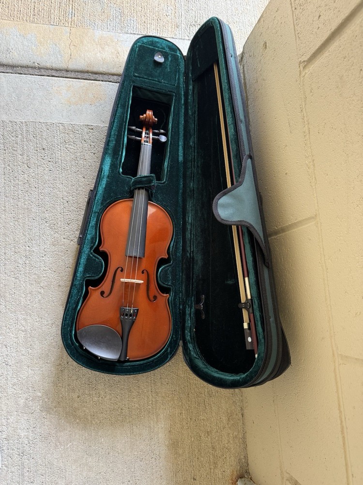 Nova Student Violin Outfit With 2 Bows