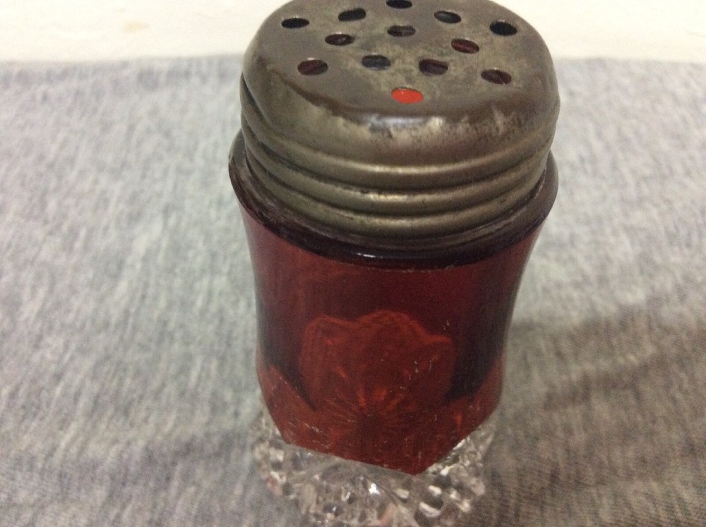 Antique Duncan Miller Button Arches Ruby Flashed Salt & Pepper Shaker