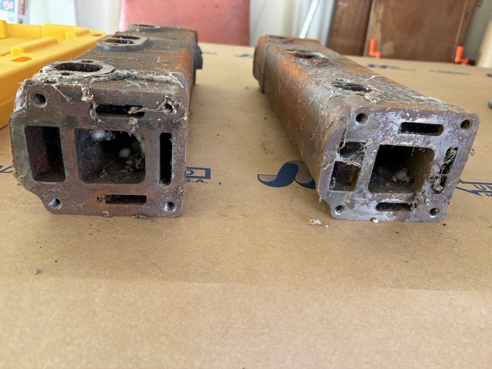 Chris Craft 283 Exhaust Manifold