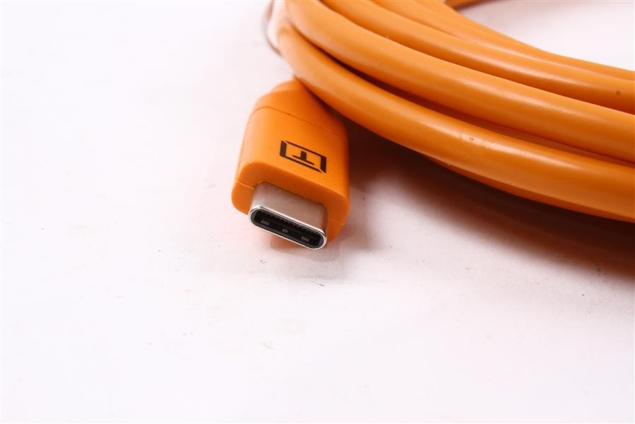 Used Tether Tools TetherPro USB-C to 2.0 Mini-B 5-Pin Cable Orange 15 feet