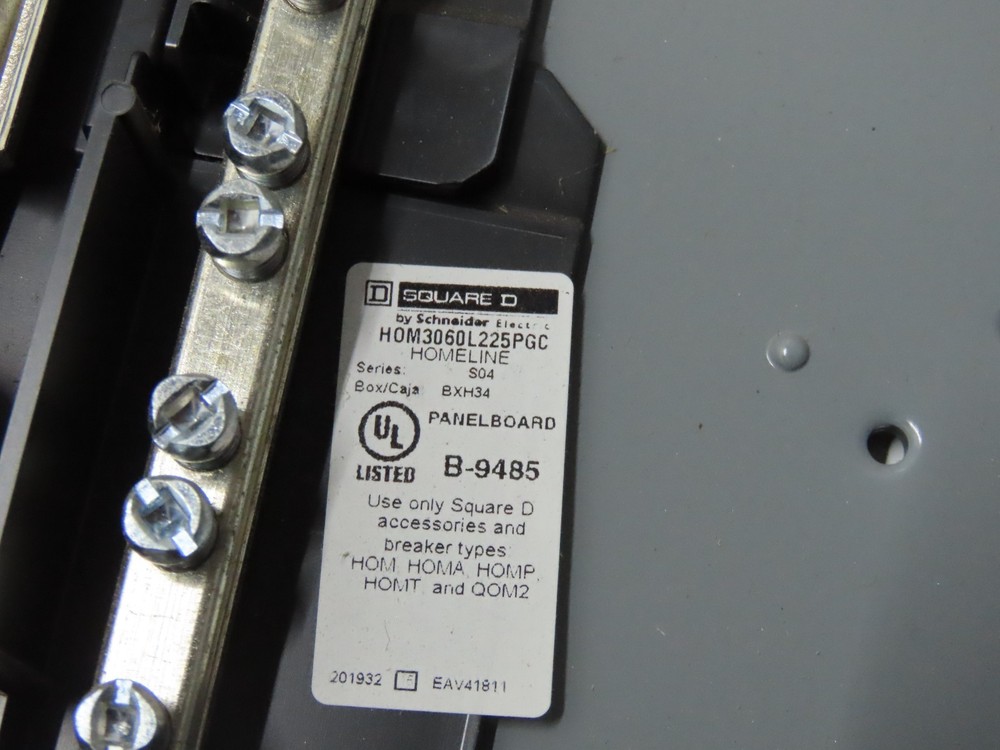 SQUARE D PANEL BOARD B-9485 SKU 138 (NO LID)