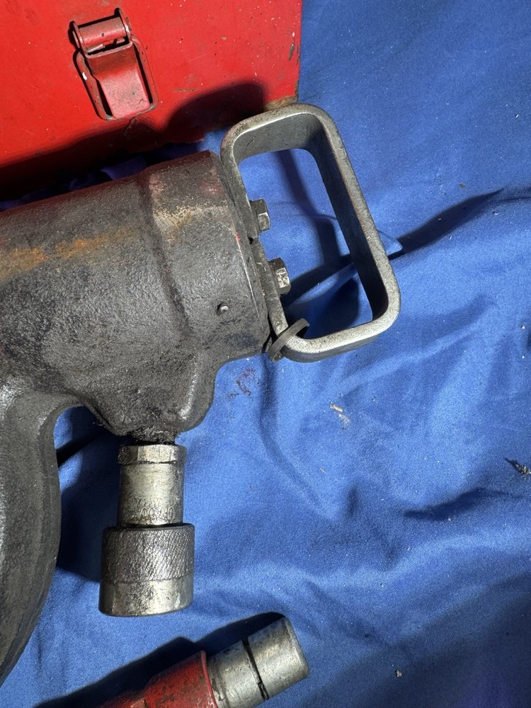 Dc2 35-Ton Capacity Hydraulic Punch