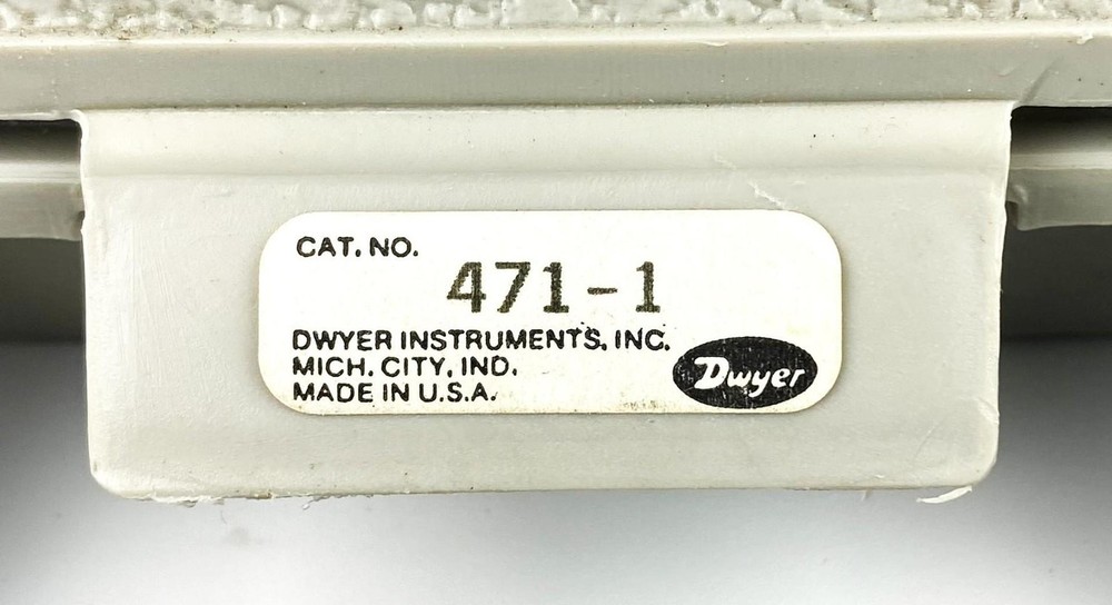 Dwyer Series 471 Thermo-Anemometer