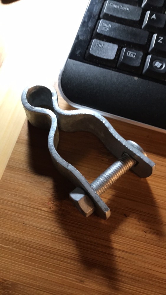 EIGHT 1-3/8" Galvanized Chain Link Female Strap Hinges