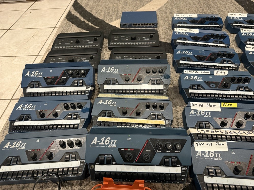 Aviom A-16II Personal Mixer - Blue
