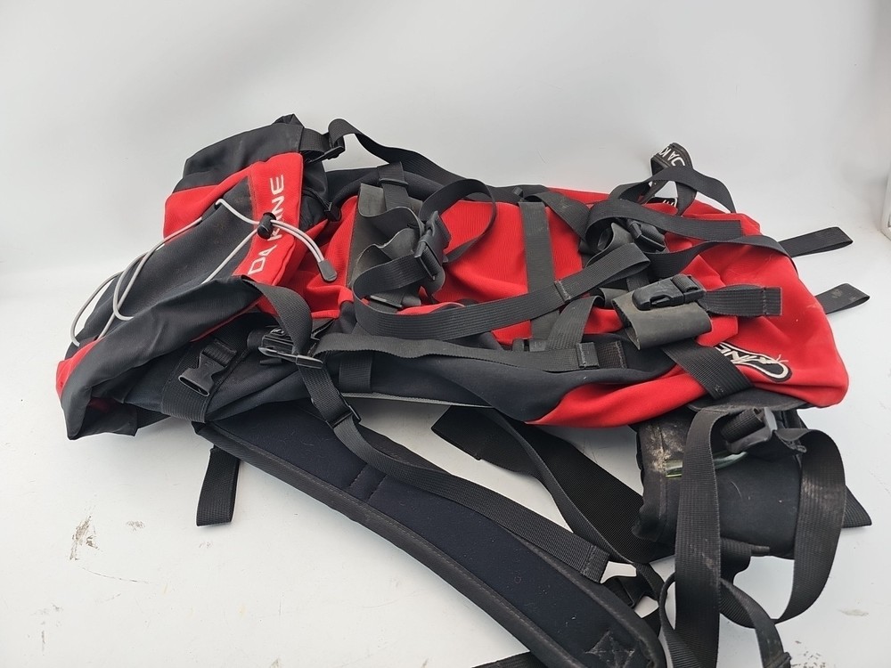 Dakine Poacher Backpack Red