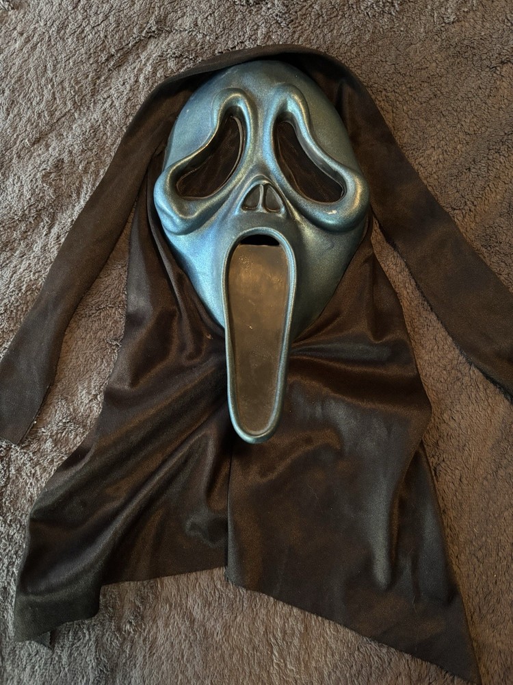 scream ghostface blue mask MK