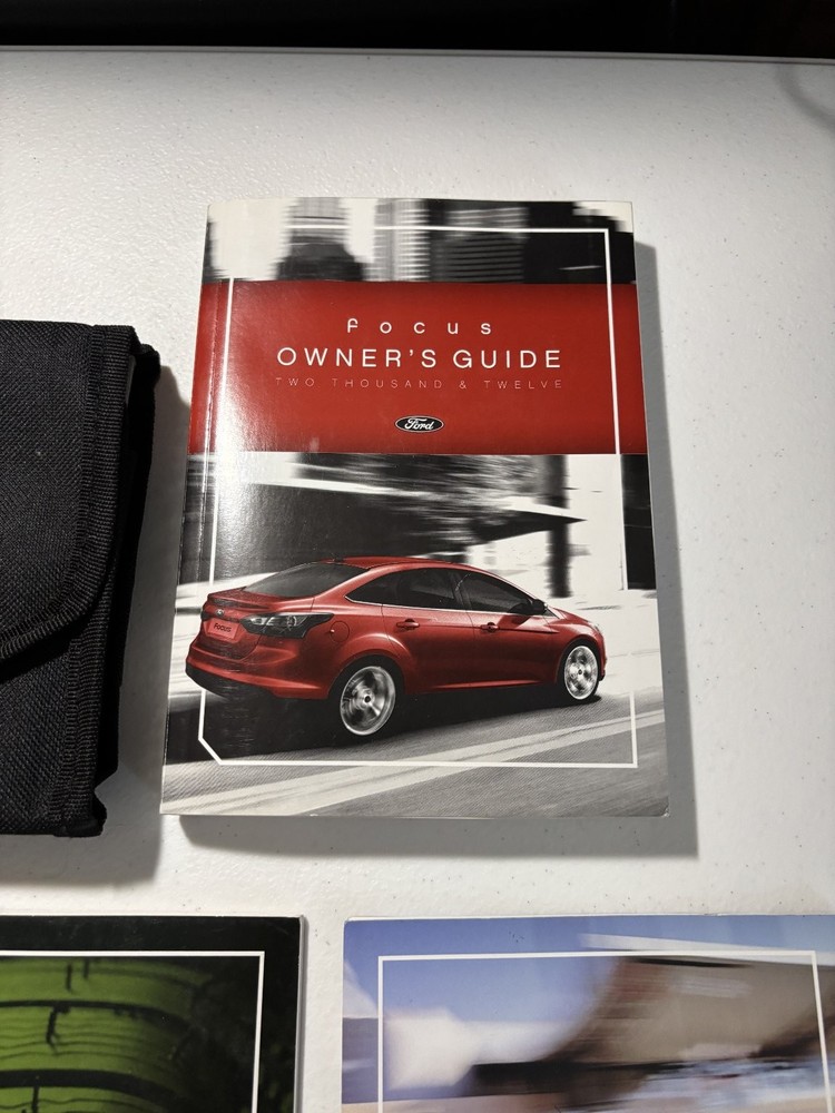 2012 Ford Focus Owner's Guide OEM Set
