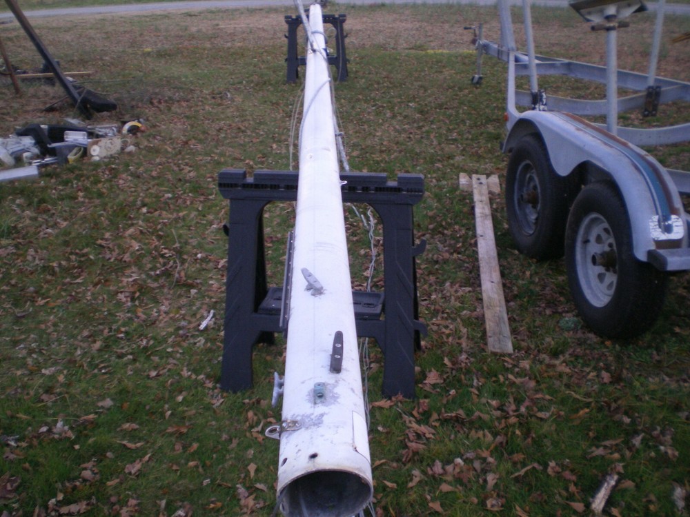 HUNTER 25 MAST