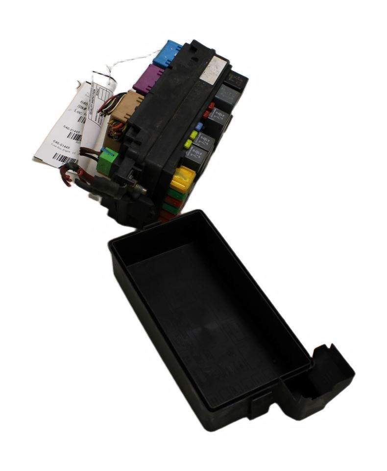 Fuse Box Engine Fits 2004-2005 VUE OEM