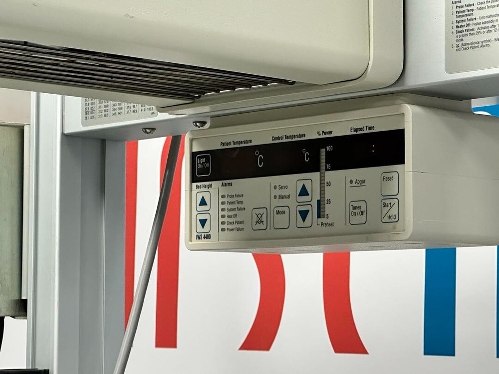 Ohmeda 4400 IWS Infant Warmer