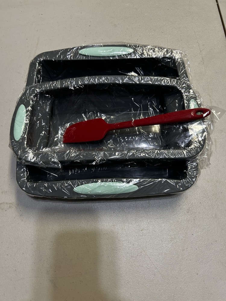 Silicone Bakeware Rectangular / Square Baking Pan Set, 3 pieces, New