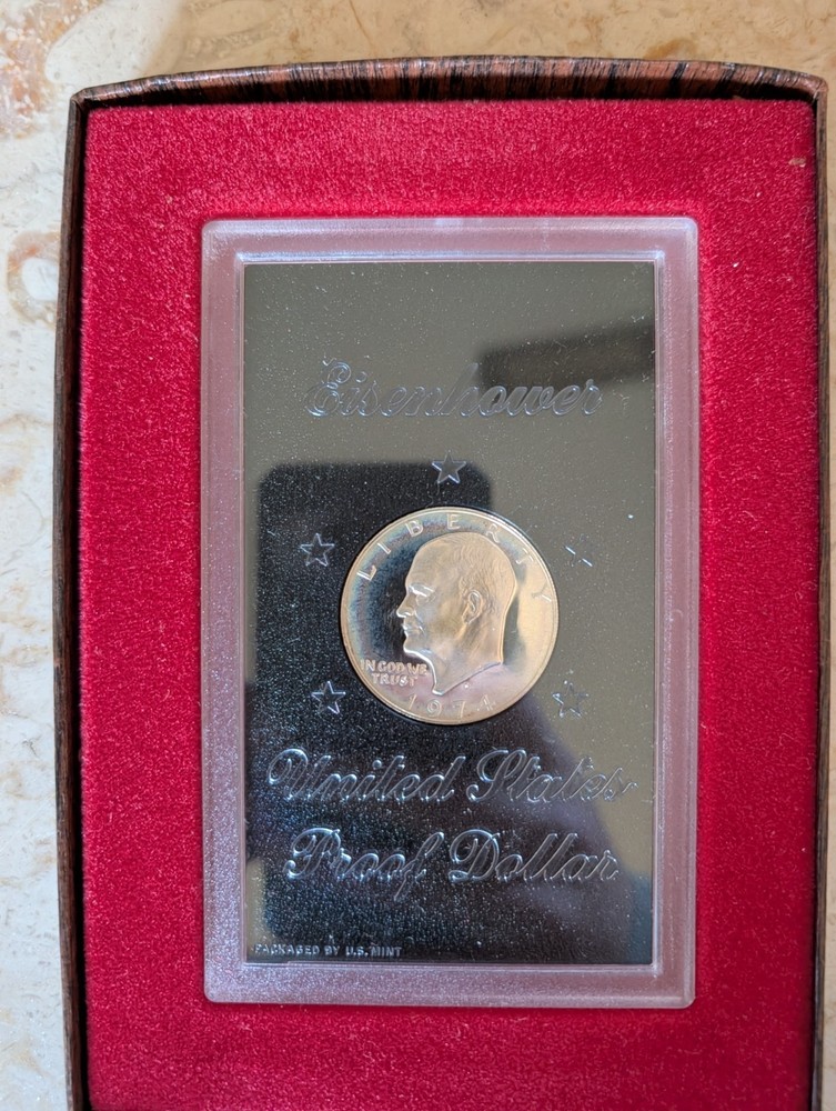 1974 Eisenhower $1 Proof Uncirculated Coin in U.S. Mint Packaging