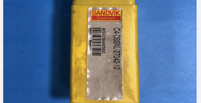 1 PCS  ORIGINAL  INSERTS     C4-DSSNL-27042-12