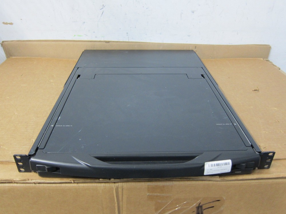 IOGEAR GCL1808 8-Port 17" LCD Combo KVM Switch