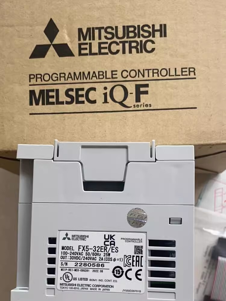 1pcs Mitsubishi PLC FX5 Extension Module FX5-32ER/ES