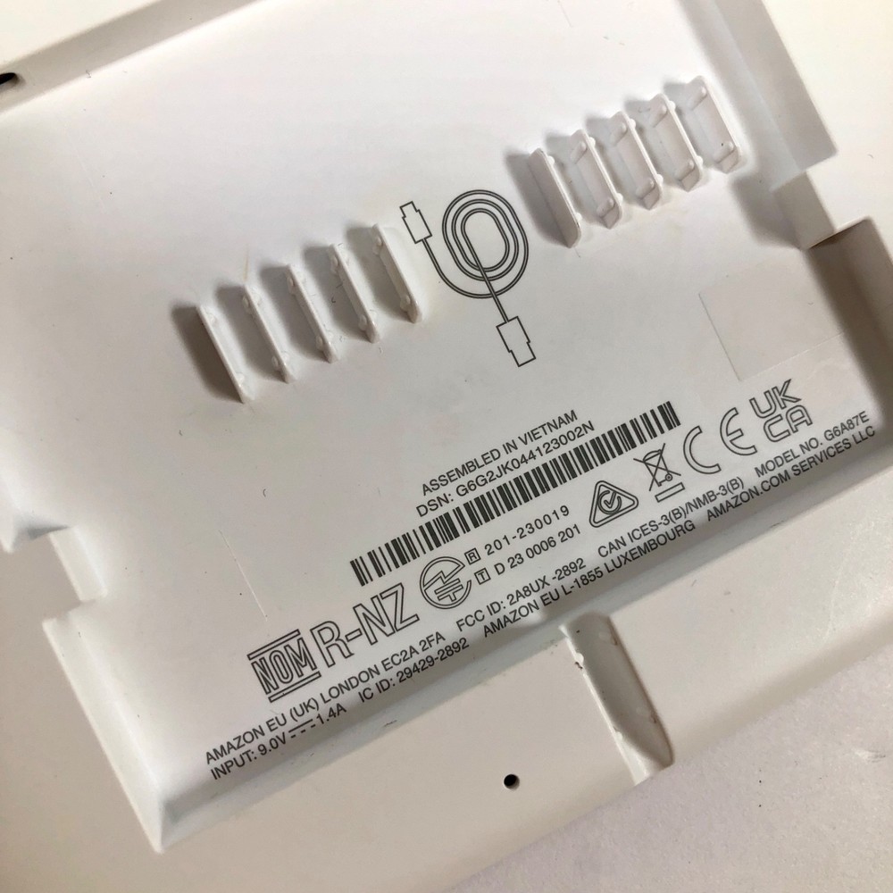 Amazon Echo Hub 8" Smart Home Control Panel with Alexa - White