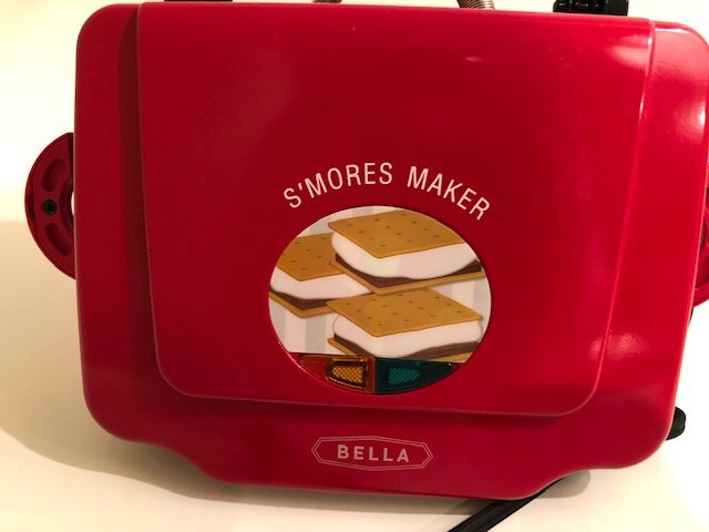 Bella Red S'mores Maker Machine Excellent Condition