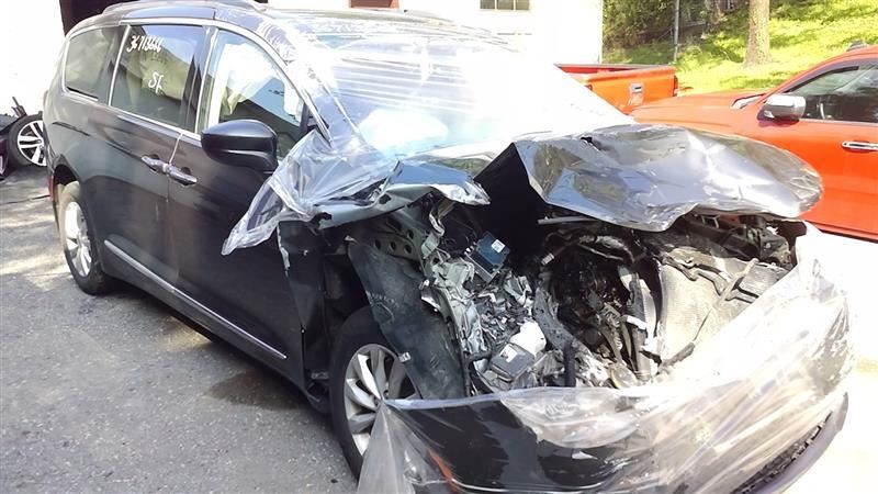 PACIFICA 2017 433254