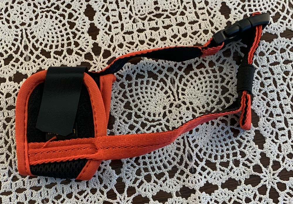 Lucky Paw Adjustable Comfortable Mesh Muzzle Black Red Small Dogs Anti Biting
