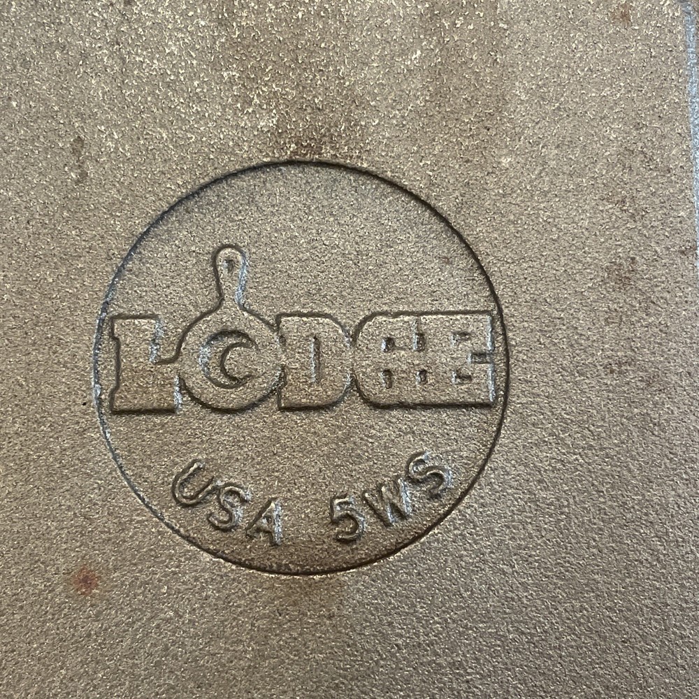 Lodge 5WS Square Cast Iron Skillet Nice! NEW