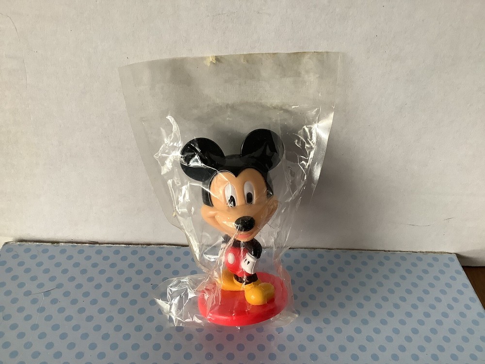Walt Disney World Resort Mickey Mouse Bobblehead ? Kellogs Plastic 3