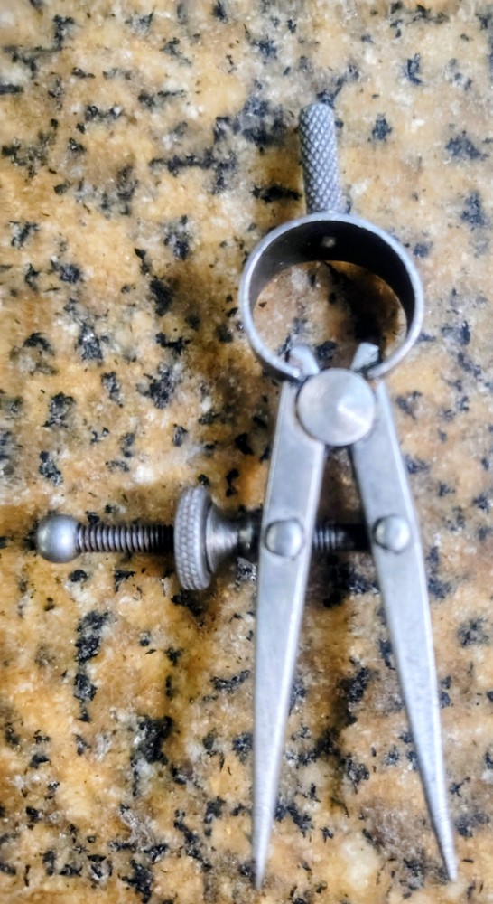 🗽 VINTAGE 2" DIVIDER